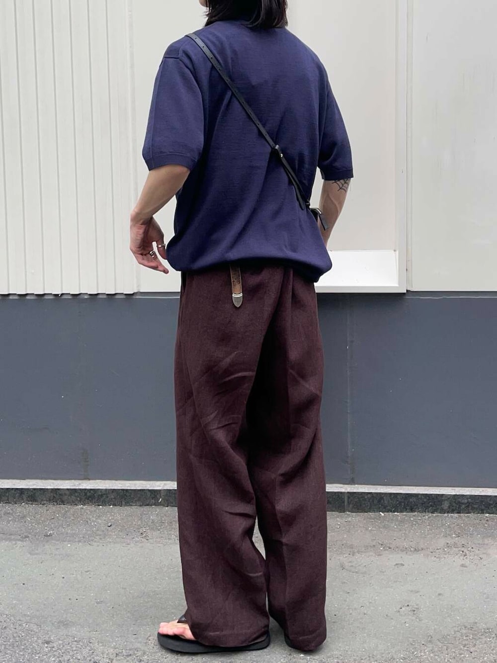 「アーバンリサーチ、URBANRESEARCH、リネン、newarrival、newbasic」｜「PIENIのPIENI　SHOULDER S（ショルダーバッグ、ブラック系）」を使った、RYOさん（メンズ・175cm）の春コーディネートの3枚目の写真
