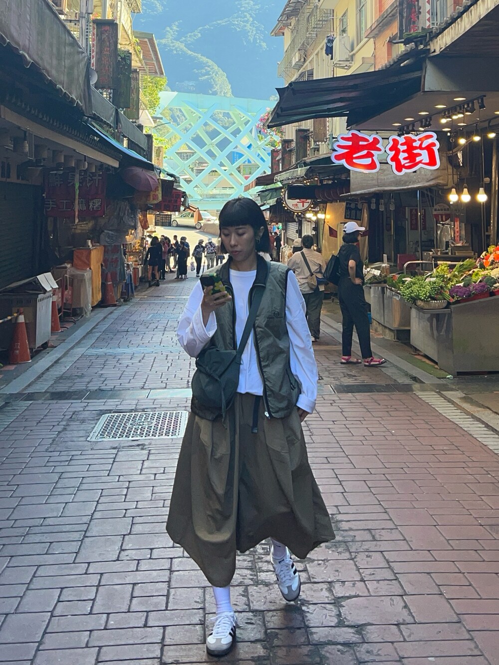 「SERGIO TACCHINIのアイテム（ベスト、その他）」を使った、zoeyjjjさん（レディース・163cm）の冬コーディネートの2枚目の写真