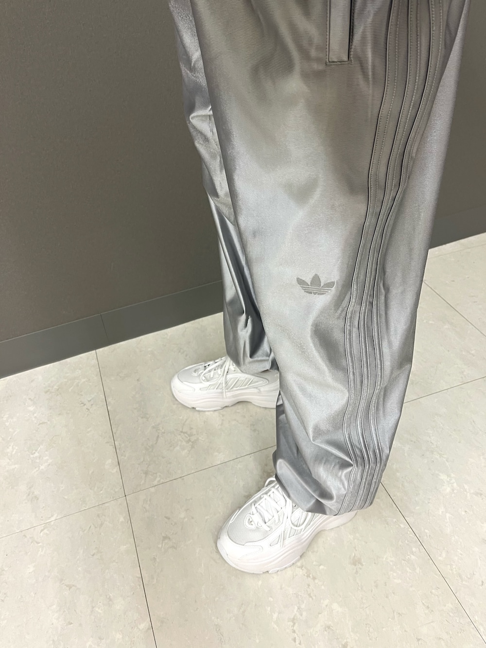 かてぃ　着用　パンツ　adidas デットストック ML(アディダス オリジナルス フラッグシップ ストア 原宿)｜adidasの