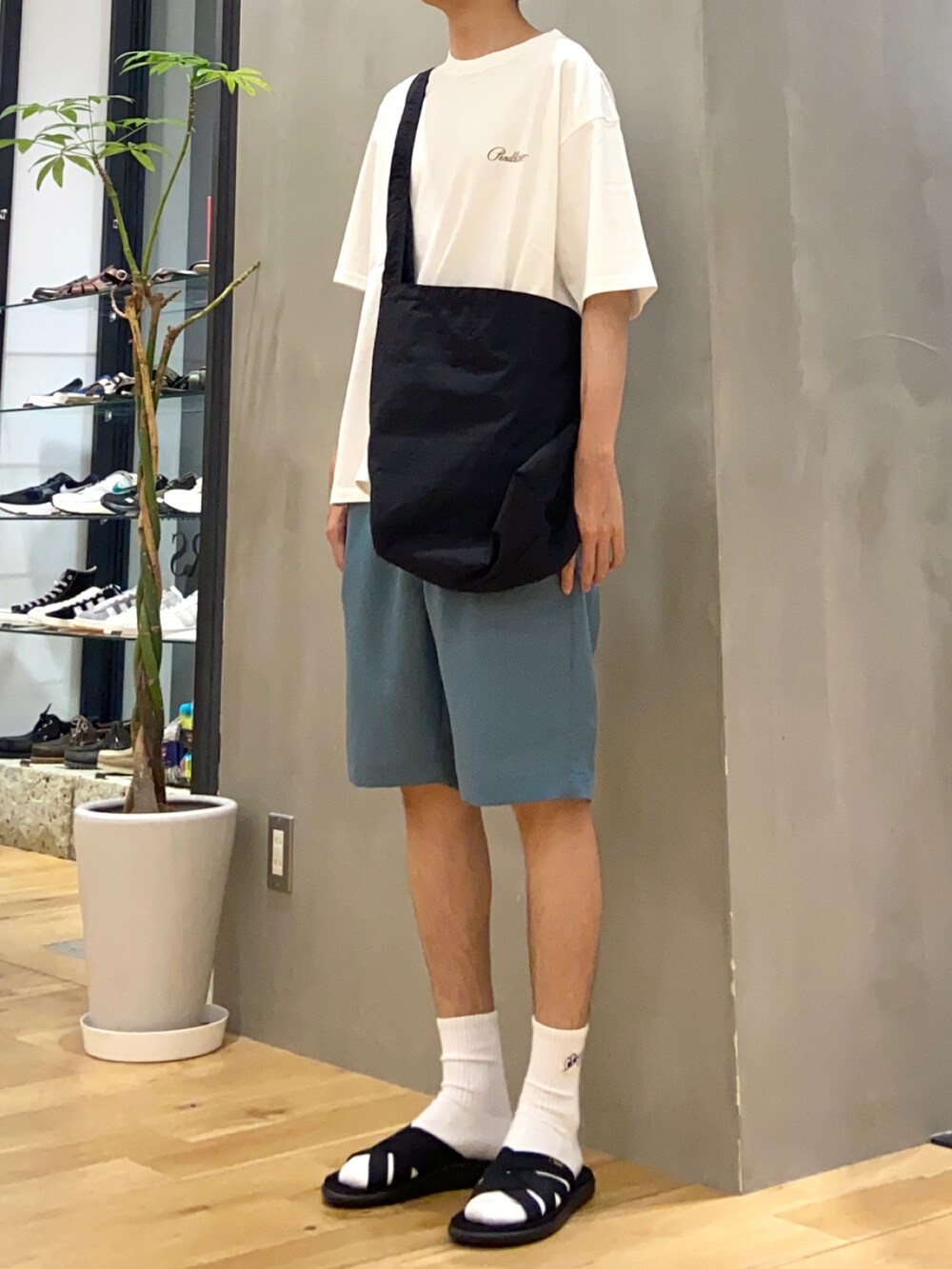 ショウゴさんの「『別注』PENDLETON×DOORS　Harding Star Short-sleeve TEE（PENDLETON）」を使ったコーディネートの3枚目の写真