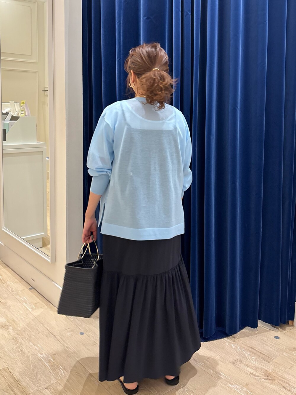 「夏コーデ、大人コーデ、オトナカジュアル、楽チンコーデ、リラックススタイル、ワンピースコーデ、キャミワンピ、オトナ女子、カラーカーディガン、カーディガン、シアー、お出かけコーデ、シンプルコーデ、きれいめカジュアル」｜「NOLLEY’Sの2WAYキャミワンピース（ワンピース、ブラック系）」を使った、nol  komatsubaraさん（レディース・159cm）の夏コーディネートの7枚目の写真
