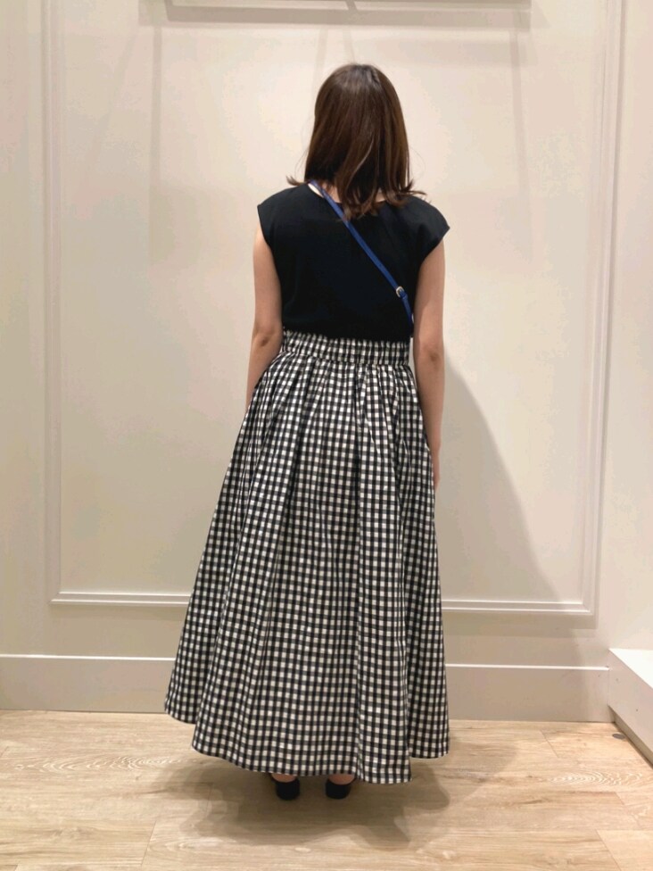 「オトナカワイイ、お出かけコーデ、休日スタイル、ワンピース、ワンピーススタイル、ジャケット、夏コーデ、晩夏、ジャケットスタイル、サンダル、モノトーン、ギンガムチェック、ドッキングワンピ、大人ガーリー、着回しコーデ」｜「NOLLEY’Sのウォッシャブル麻混ダブルジャケット（テーラードジャケット、ブルー系）」を使った、nol  komatsubaraさん（レディース・159cm）の夏コーディネートの5枚目の写真