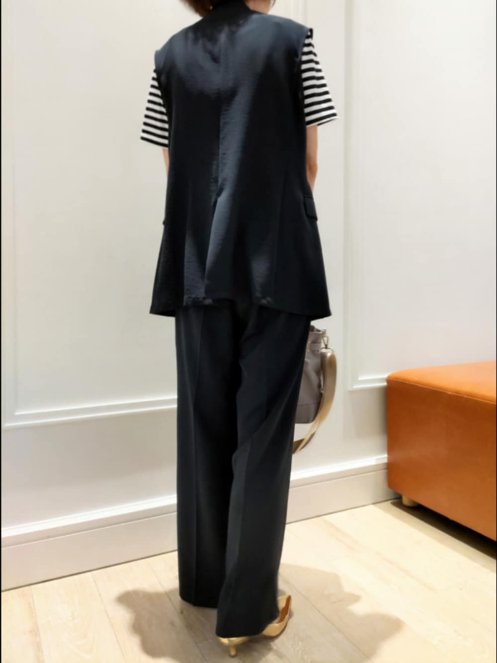 「Tシャツコーデ、着回しコーデ、休日スタイル」｜「MICO COULIERのアイテム（ベスト、ブルー系）」を使った、nol machikoさん（レディース・159cm）の夏コーディネートの2枚目の写真