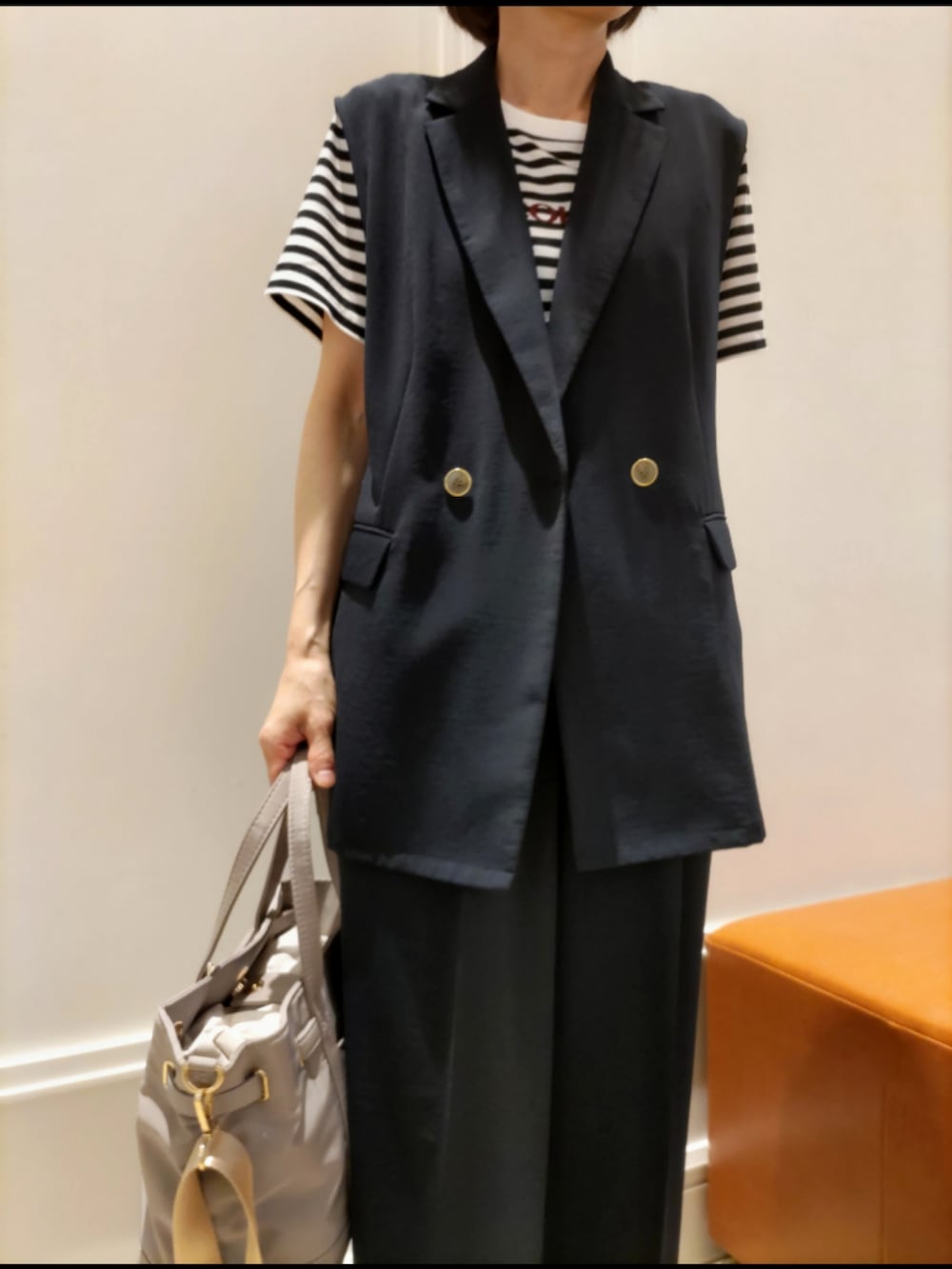 「Tシャツコーデ、着回しコーデ、休日スタイル」｜「MICO COULIERのアイテム（ベスト、ブルー系）」を使った、nol machikoさん（レディース・159cm）の夏コーディネートの4枚目の写真