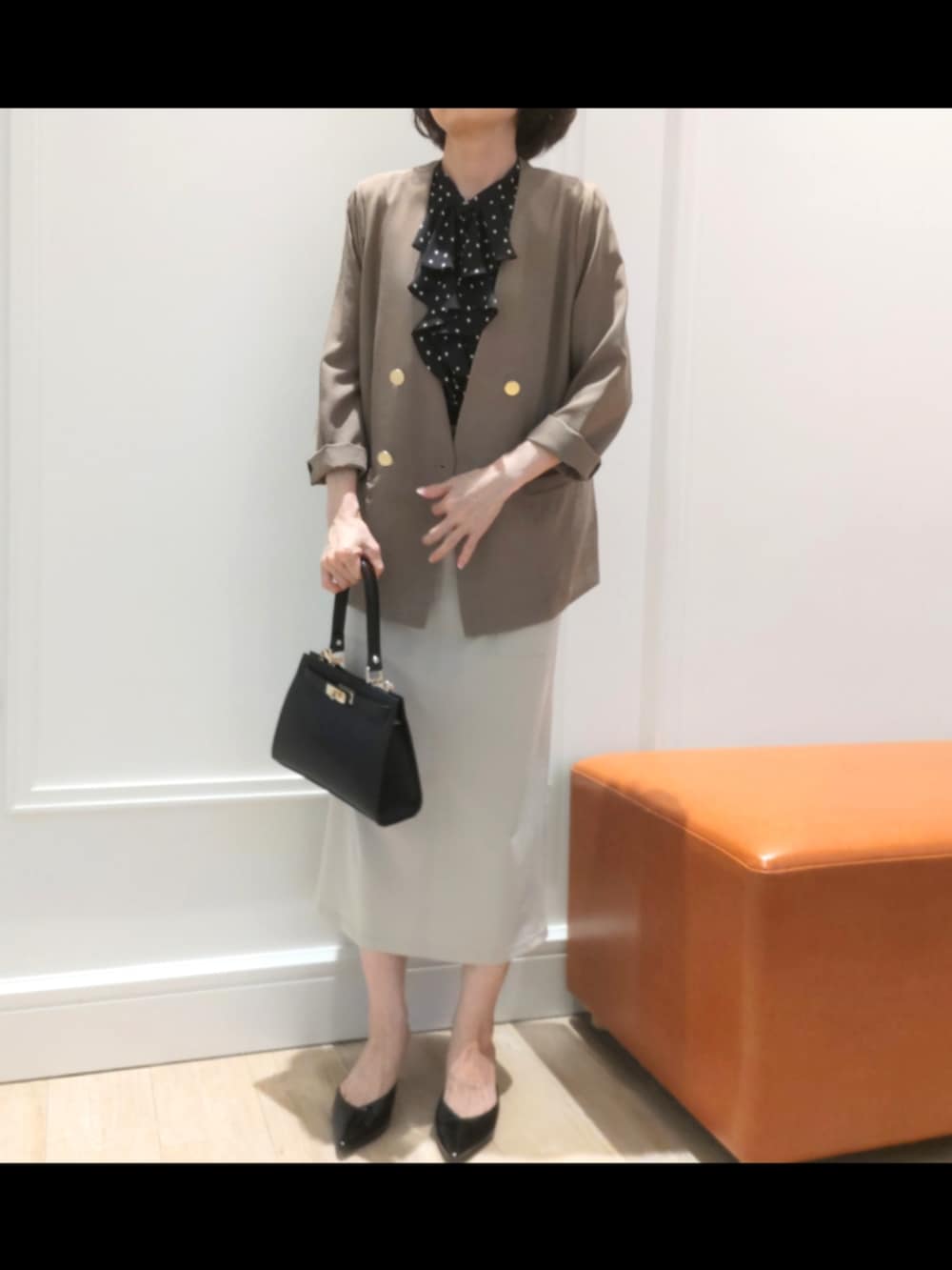 「シンプルスタイル、着回しコーデ、ブラウン」｜「MICO COULIERのサップノーカラージャケット（ノーカラージャケット、イエロー系）」を使った、nol machikoさん（レディース・159cm）の夏コーディネートの7枚目の写真