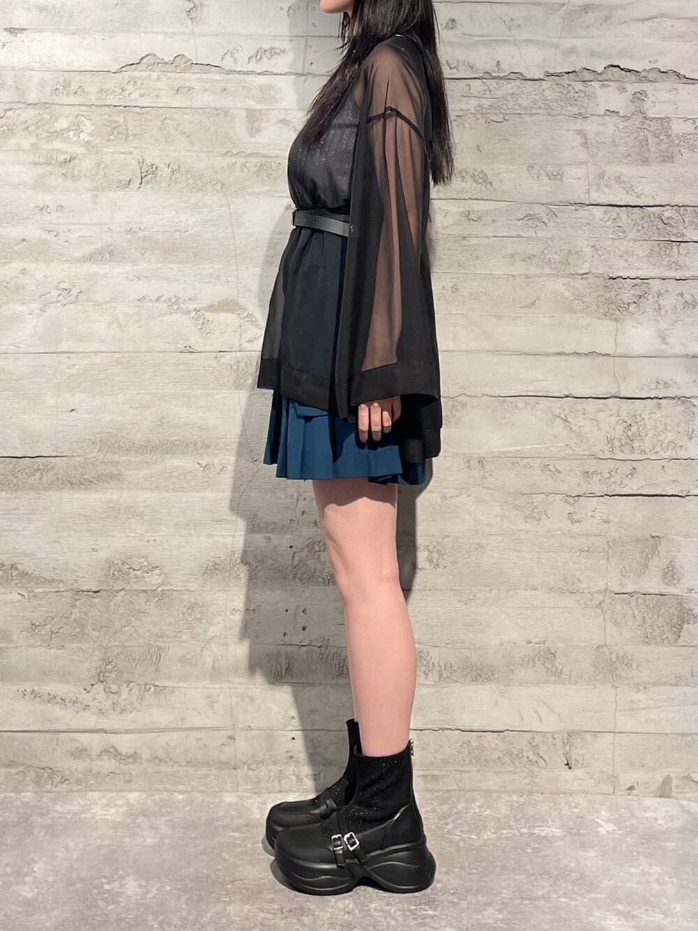 「モード、高身長、きれいめ、春コーデ、体型カバー、若見え、高見え、モテ、HARE、着痩せ・細見え」｜「HAREの2Pジップジャケット＊スカパン(HARE)（テーラードジャケット、ブルー系）」を使った、marinさん（レディース・165cm）の夏コーディネートの2枚目の写真