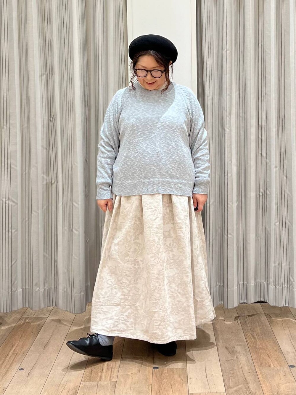「ゆったり、体型カバー、ナチュラル、ワンピース、クリップスタッフ_studio CLIP、ベーシック/シンプル、ショルダーバッグ、studio CLIP、ベレー帽、キャミワンピース、ニット、クリップDAYS_studio CLIP、レースアップシューズ」|「studio CLIPの3ROOMおでかけショルダー(ショルダーバッグ、ブラック系)」を使った、nan3733さん(レディース・155cm)の冬コーディネートの3枚目の写真