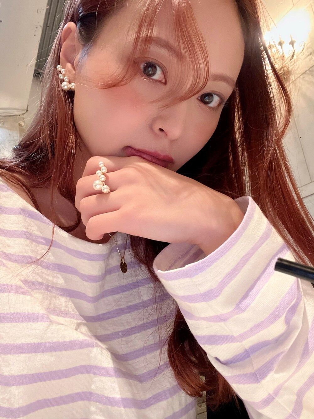 「今日のコスメと服、シンプルコーデ、デニム、淡色コーデ、休日スタイル、スニーカー、ボーダー、春夏コーデ、初夏コーデ、ボーダートップス、お出かけコーデ日記、夏のコスメと服、このスタイルがお気に入り」｜「DISCOATのバスクボーダーロングスリーブ（Tシャツ/カットソー、パープル系）」を使った、maiさん（レディース・162cm）の春コーディネートの2枚目の写真