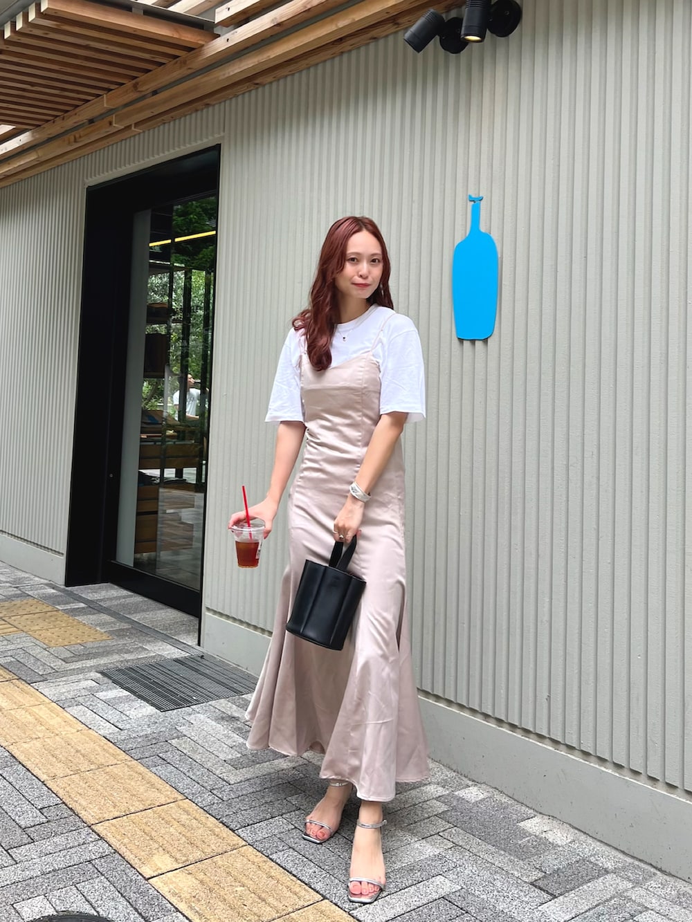 「みんなの白Tフェス、着回しコーデ、休日スタイル、プチプラ、淡色コーデ、ワンピース、韓国ファッション、お出かけコーデ、キャミワンピ、オフィスカジュアル、アツいコーデ全部見せ、今日のコスメと服」|「maisoncouleurのアイテム(バッグ、ブラック系)」を使った、maiさん(レディース・162cm)の夏コーディネートの3枚目の写真