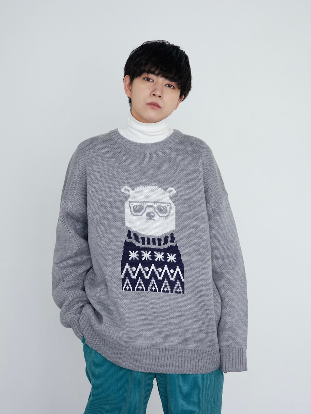 その他のその他パンツ、その他のニット/セーター、その他のTシャツ/カットソーを着用したレディースの冬コーディネートの2枚目の写真