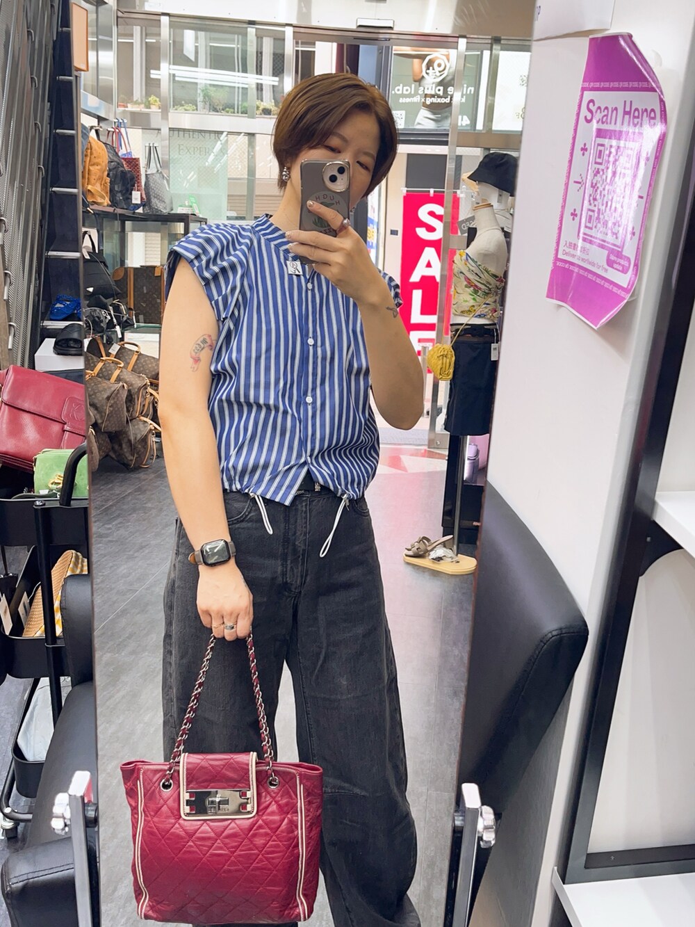 「vintage」｜「CHANELのアイテム（バッグ、レッド系）」を使った、Mさん（骨格ストレート・レディース・161cm）の夏コーディネートの2枚目の写真
