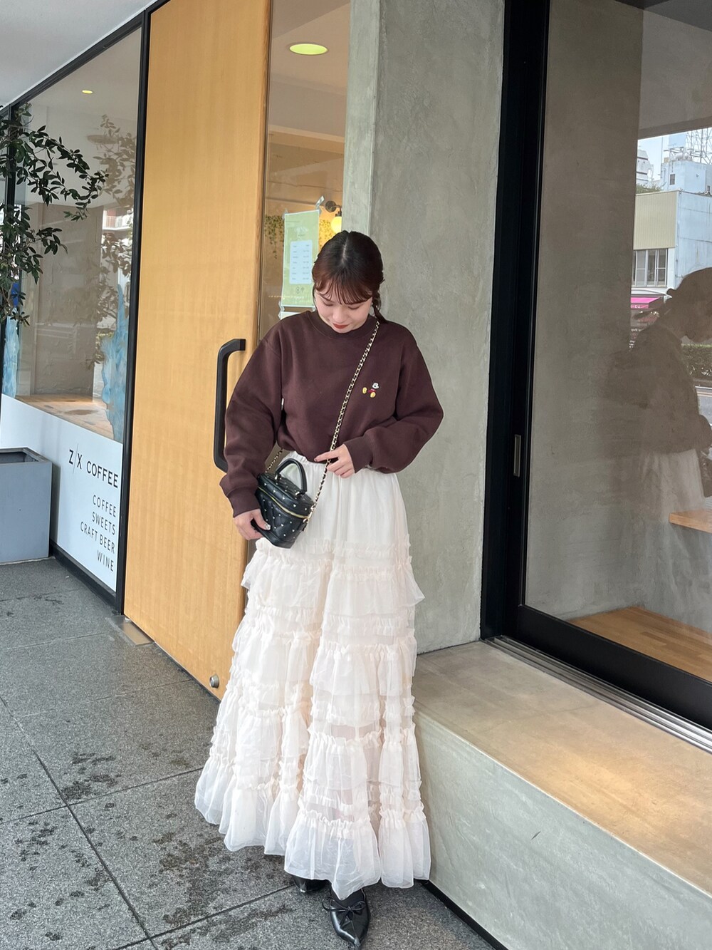 スウェットを使った「骨格ウェーブ」の人気ファッション