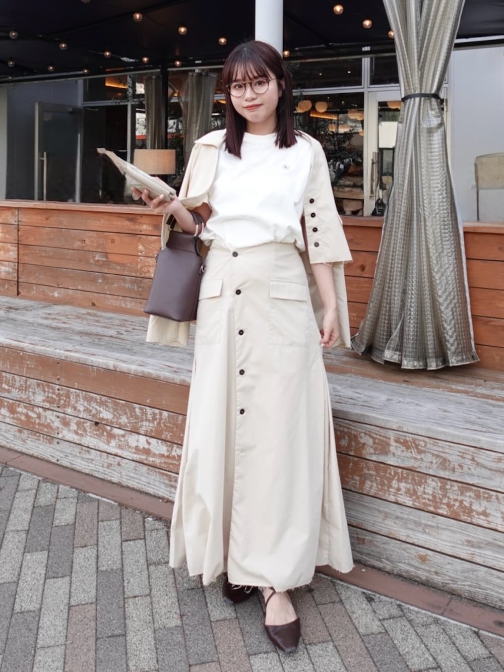 ねっしー.さんの「side box tuck wrap flare bi color button SK（WILLFULLY）」を使ったコーディネートの2枚目の写真