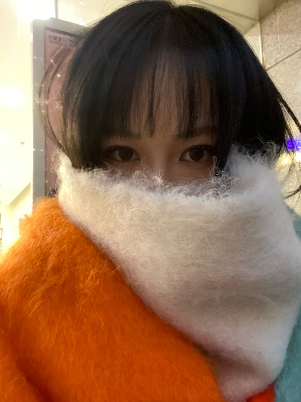 「ootd、球鞋、休闲、基础款、Shanghai Disneyland、20211225」｜「THE NORTH FACEのアイテム（ダウンジャケット/コート、ブルー系）」を使った、VIVIDWONGさん（レディース・174cm）の冬コーディネートの3枚目の写真