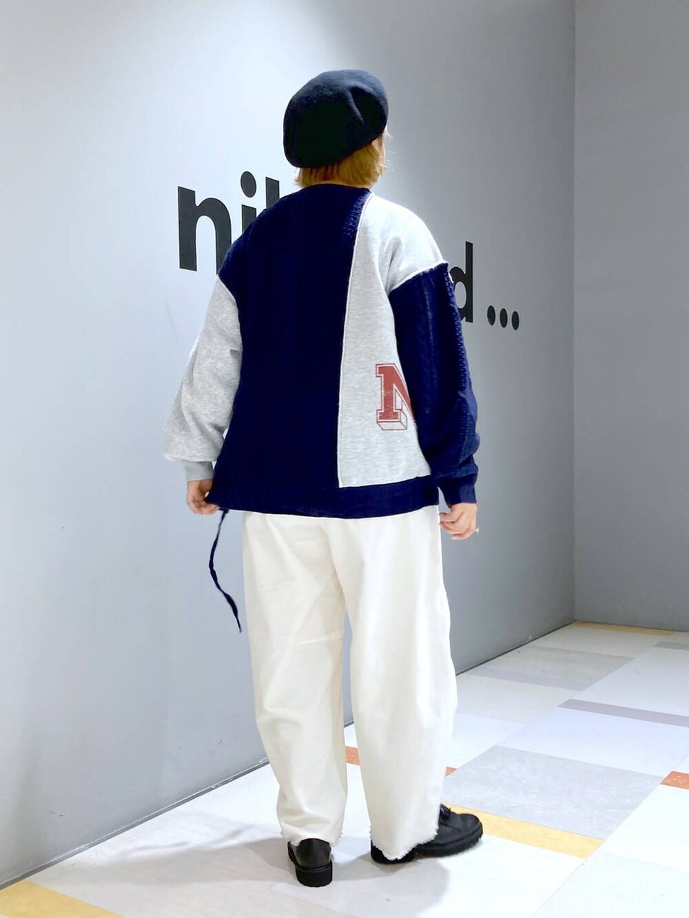 「ユニセックス、低身長、体型カバー」｜「niko and...のホニョコールカーブパンツ（その他パンツ、ホワイト系）」を使った、タゾエさん（レディース・155cm）の秋コーディネートの3枚目の写真