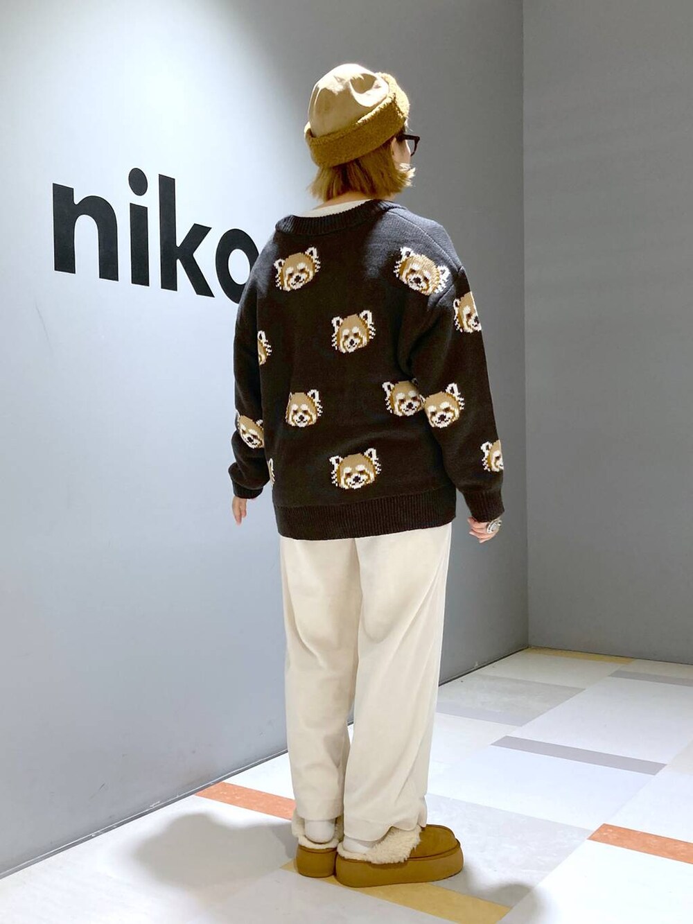 「低身長、体型カバー、ユニセックス」｜「niko and...のラビットタッチベロアパンツ（その他パンツ、ベージュ系）」を使った、タゾエさん（レディース・155cm）の秋コーディネートの6枚目の写真