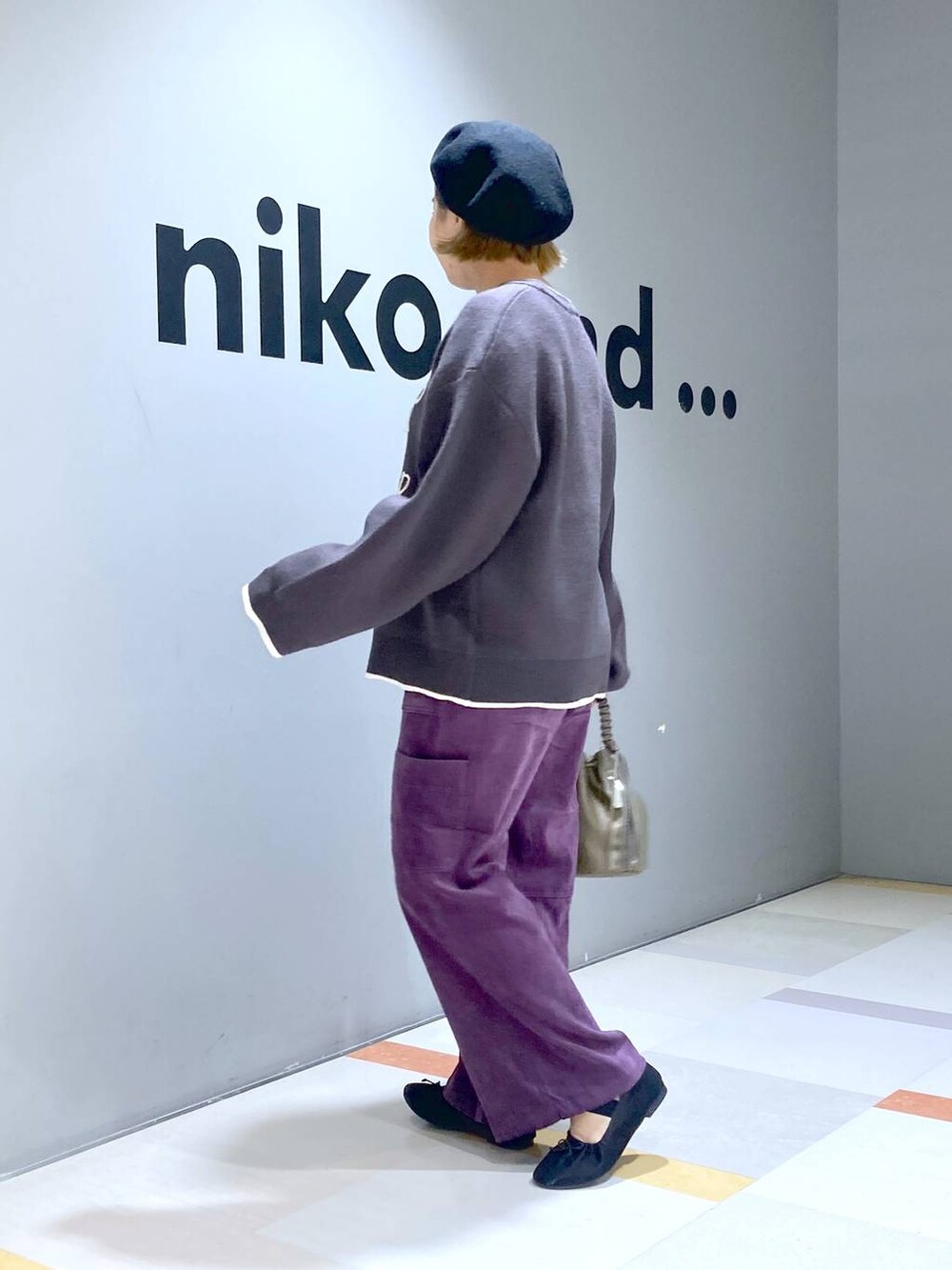 「低身長、体型カバー、ユニセックス」|「niko and...のオーガニックコットンテンセルロングTシャツ(Tシャツ/カットソー、ホワイト系)」を使った、タゾエさん(レディース・155cm)の秋コーディネートの2枚目の写真