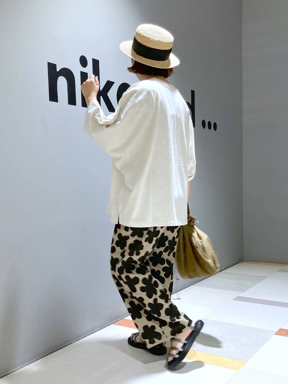 「低身長、体型カバー、ユニセックス」|「niko and...のオリジナル細ベルトサンダル(サンダル、グレー系)」を使った、タゾエさん(レディース・155cm)の夏コーディネートの2枚目の写真