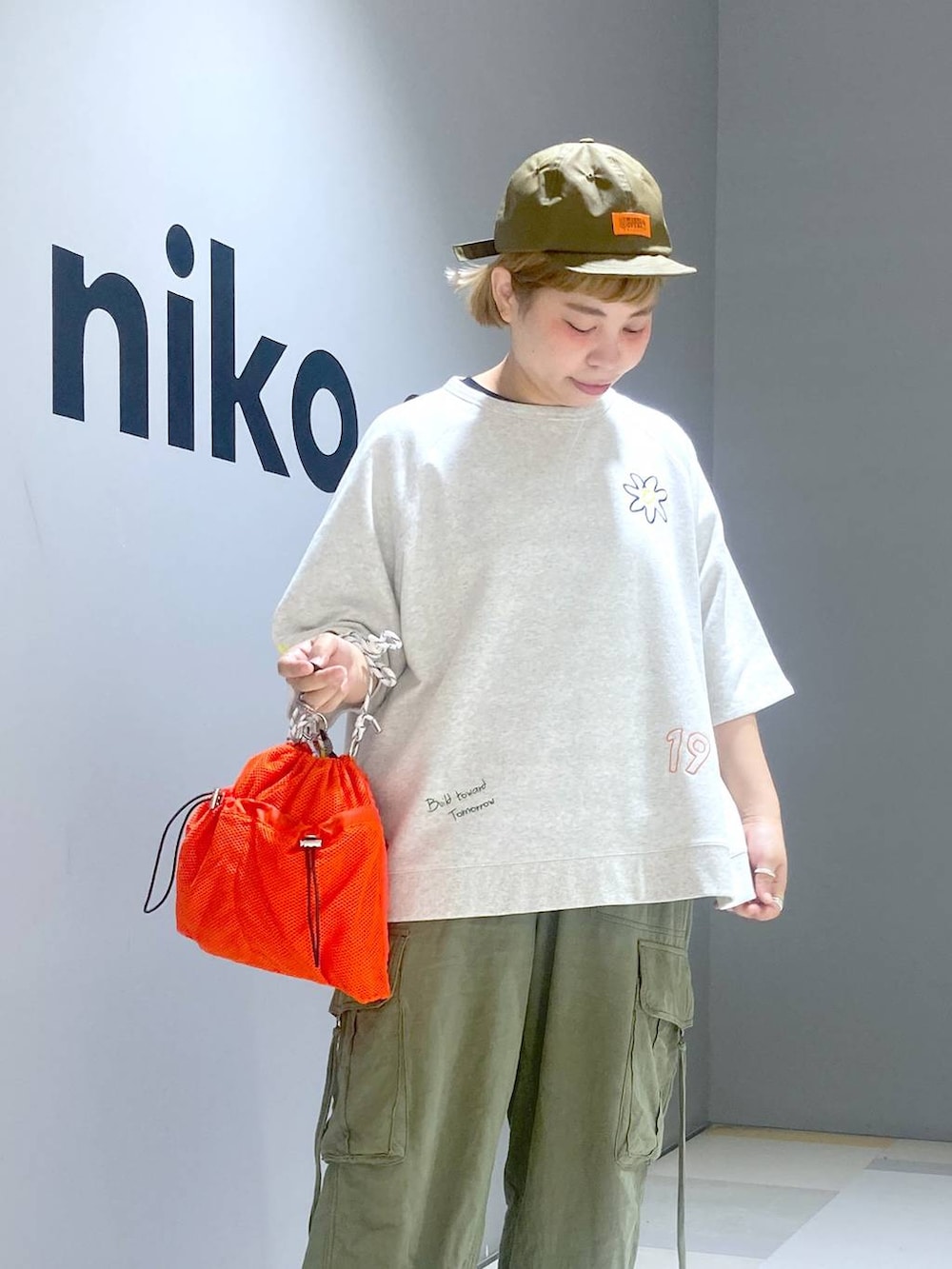 「低身長、体型カバー、ユニセックス」｜「niko and...のアソート刺繍半袖プルオーバー（Tシャツ/カットソー、ベージュ系）」を使った、タゾエさん（レディース・155cm）の夏コーディネートの2枚目の写真