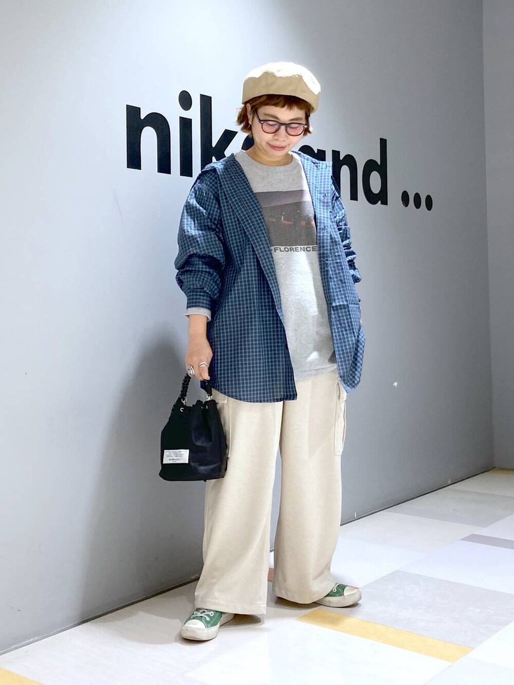 「低身長、体型カバー、ユニセックス」｜「niko and...のフード付きチェックシャツ（シャツ/ブラウス、グリーン系）」を使った、タゾエさん（レディース・155cm）の冬コーディネートの2枚目の写真