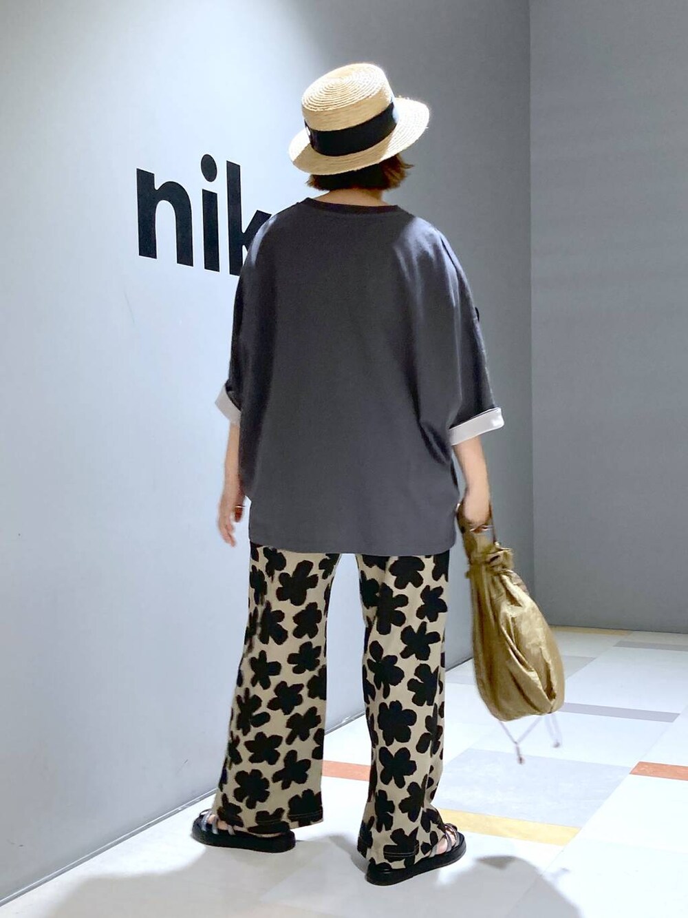 「低身長、体型カバー、ユニセックス」|「niko and...のオリジナル細ベルトサンダル(サンダル、グレー系)」を使った、タゾエさん(レディース・155cm)の夏コーディネートの2枚目の写真