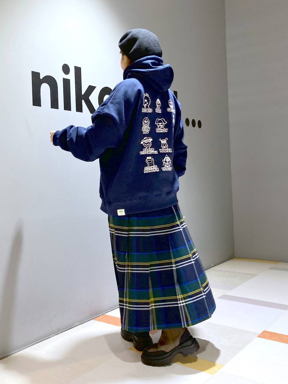 「低身長、体型カバー、ユニセックス」｜「niko and...のチェックツイルキルトスカート（スカート、グリーン系）」を使った、タゾエさん（レディース・155cm）の冬コーディネートの2枚目の写真