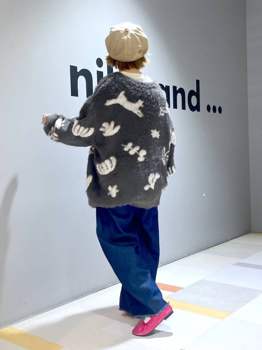 「低身長、体型カバー、ユニセックス」｜「niko and...のミニパイルステッチプルオーバー（Tシャツ/カットソー、ベージュ系）」を使った、タゾエさん（レディース・155cm）の冬コーディネートの2枚目の写真