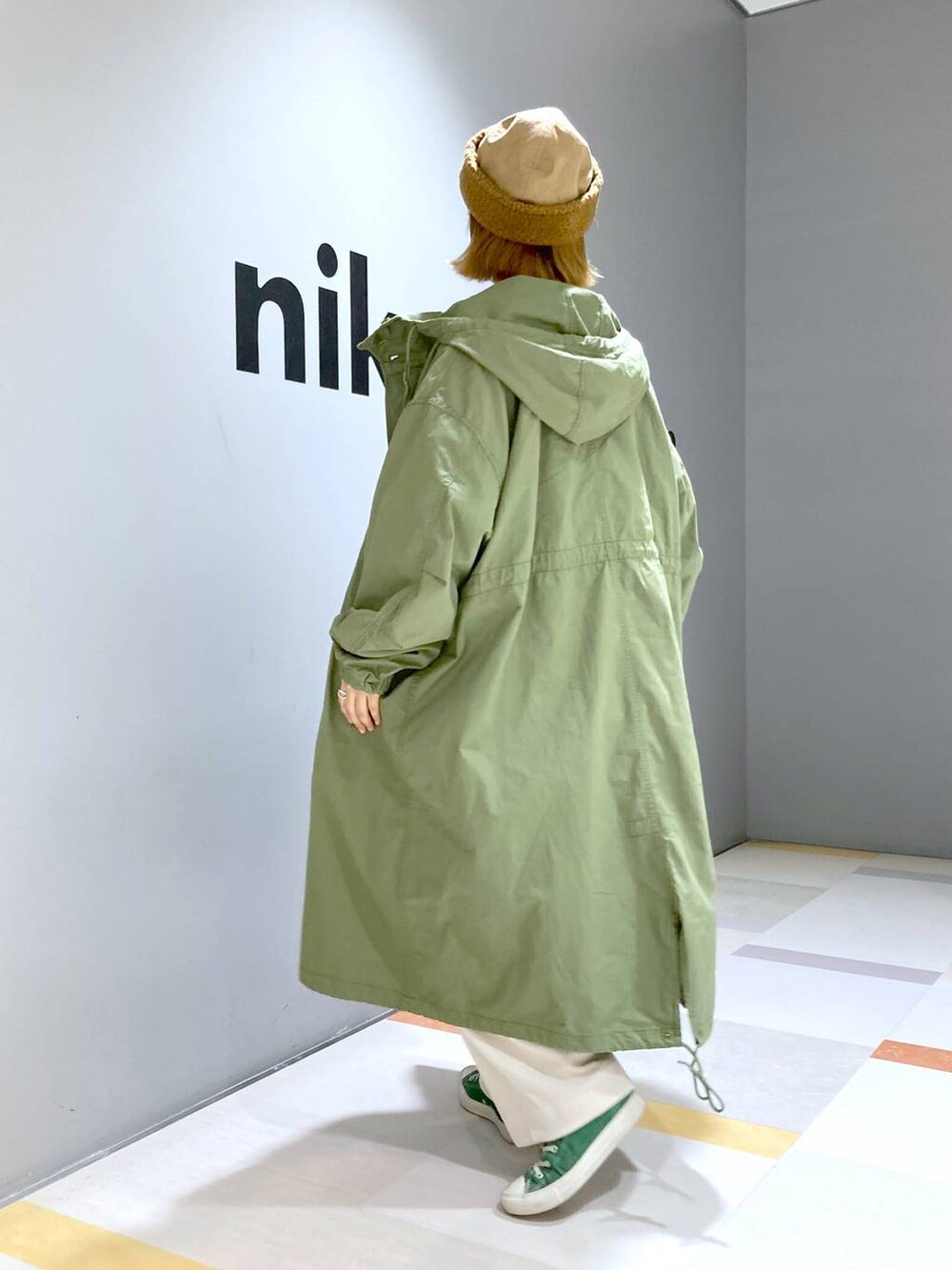 「低身長、体型カバー、ユニセックス」｜「niko and...のゆるっと起毛ワークパンツ（その他パンツ、ベージュ系）」を使った、タゾエさん（レディース・155cm）の冬コーディネートの5枚目の写真