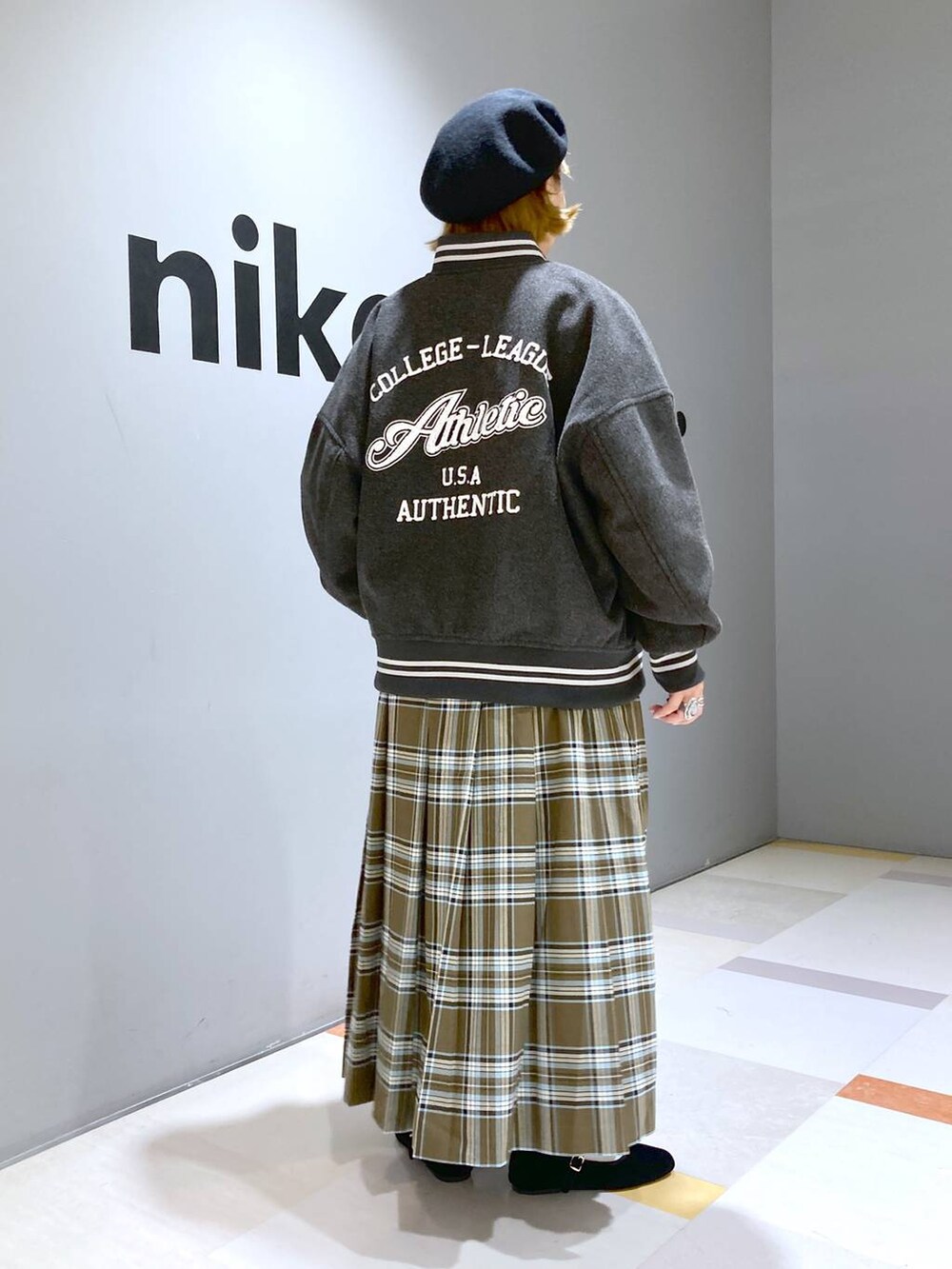 「低身長、体型カバー、ユニセックス」｜「niko and...のソフトタッチハイネックラインプルオーバー（ニット/セーター、オレンジ系）」を使った、タゾエさん（レディース・155cm）の秋コーディネートの3枚目の写真