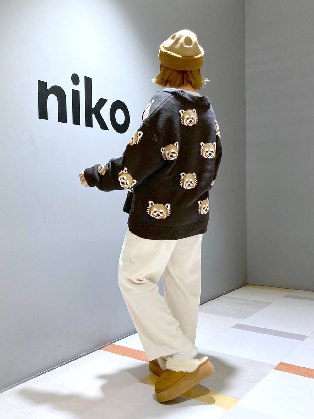 「低身長、体型カバー、ユニセックス」｜「niko and...のラビットタッチベロアパンツ（その他パンツ、ベージュ系）」を使った、タゾエさん（レディース・155cm）の秋コーディネートの3枚目の写真