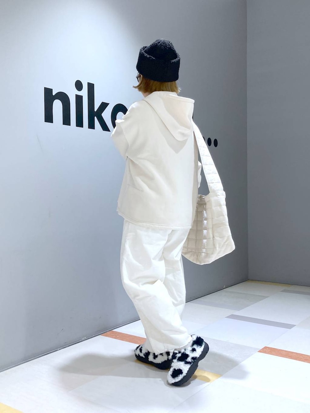 「低身長、体型カバー、ユニセックス」|「niko and...のオーガニックコットンテンセルロングTシャツ(Tシャツ/カットソー、ホワイト系)」を使った、タゾエさん(レディース・155cm)の秋コーディネートの2枚目の写真