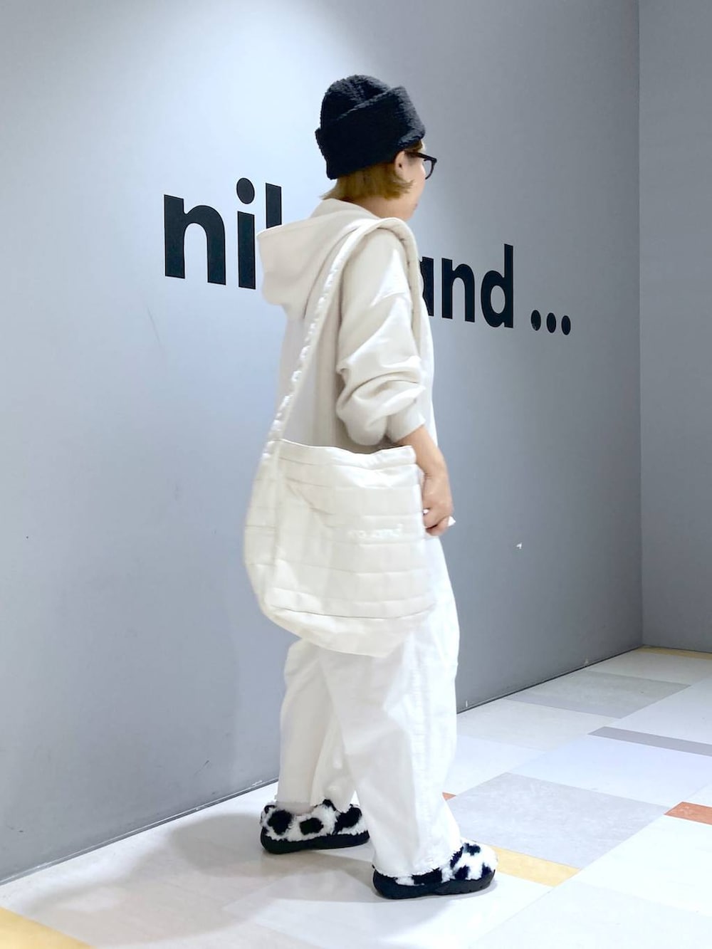 「低身長、体型カバー、ユニセックス」|「niko and...のオーガニックコットンテンセルロングTシャツ(Tシャツ/カットソー、ホワイト系)」を使った、タゾエさん(レディース・155cm)の秋コーディネートの4枚目の写真