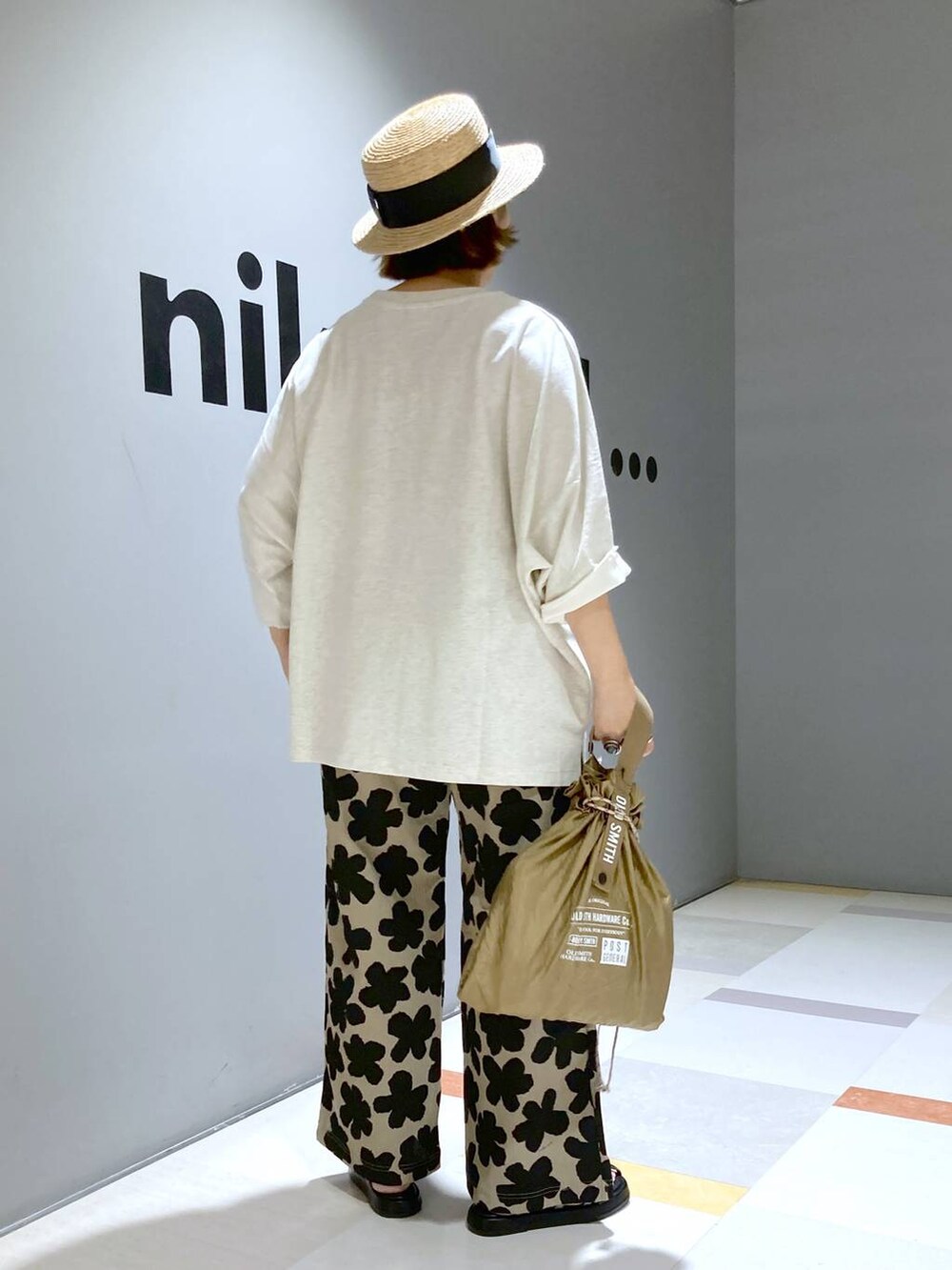 「低身長、体型カバー、ユニセックス」|「niko and...のオリジナル細ベルトサンダル(サンダル、グレー系)」を使った、タゾエさん(レディース・155cm)の夏コーディネートの3枚目の写真
