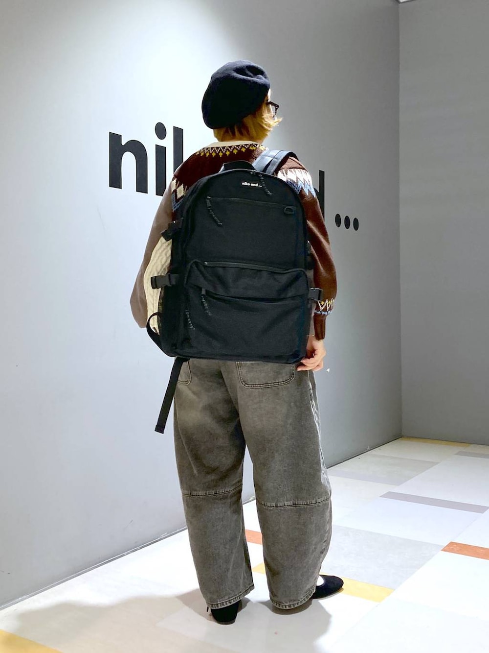 「低身長、体型カバー、ユニセックス」|「niko and...のオリジナルメニーポケットデイパック(バックパック/リュック、ブラック系)」を使った、タゾエさん(レディース・155cm)の秋コーディネートの2枚目の写真
