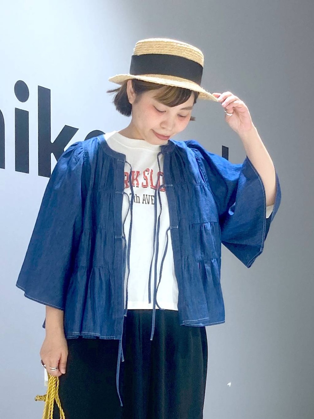 「低身長、体型カバー、ユニセックス」|「niko and...のオリジナル刺繍巾着ショルダーバッグ(ショルダーバッグ、パープル系)」を使った、タゾエさん(レディース・155cm)の夏コーディネートの2枚目の写真