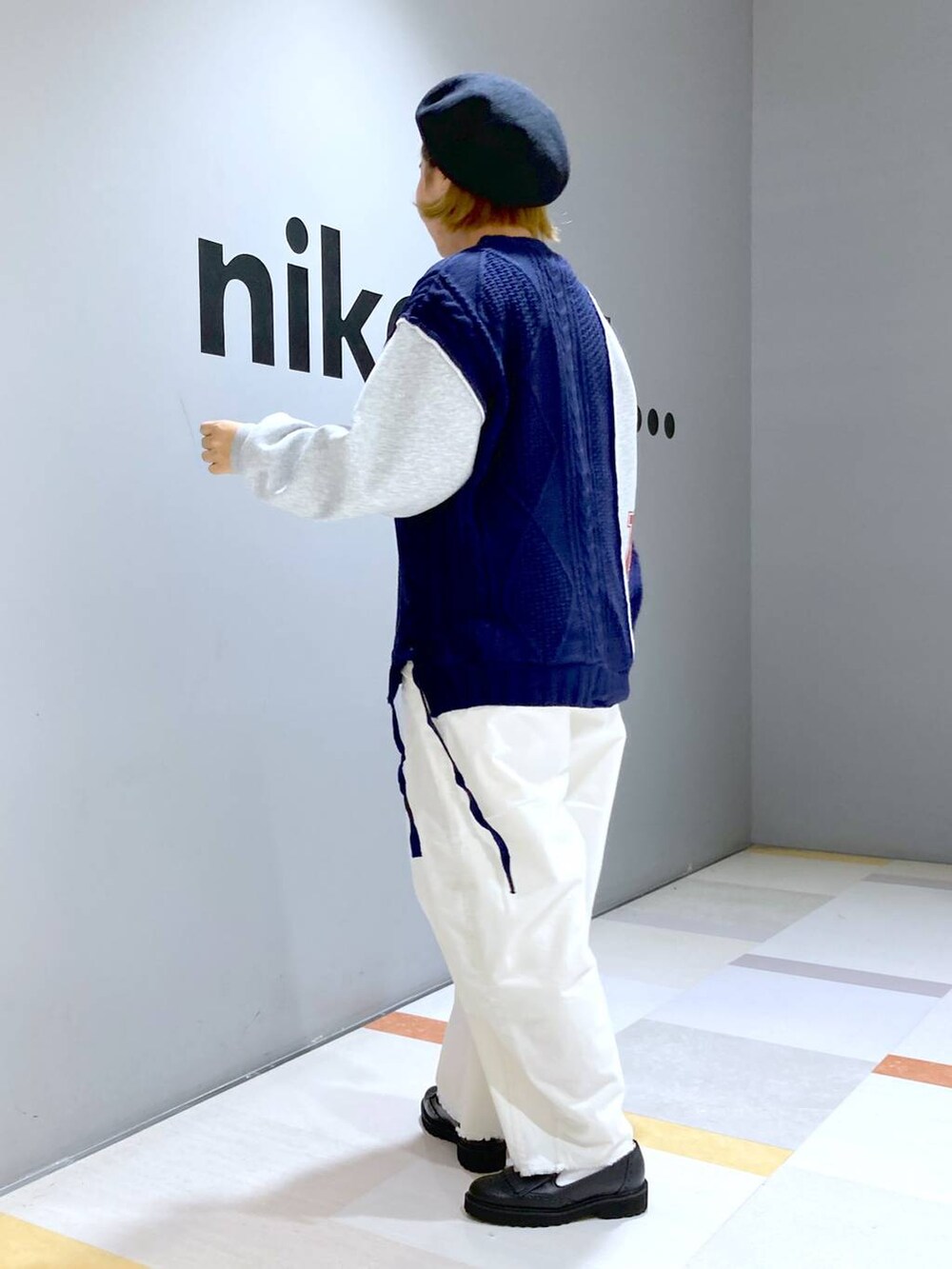 「ユニセックス、低身長、体型カバー」｜「niko and...のホニョコールカーブパンツ（その他パンツ、ホワイト系）」を使った、タゾエさん（レディース・155cm）の秋コーディネートの2枚目の写真