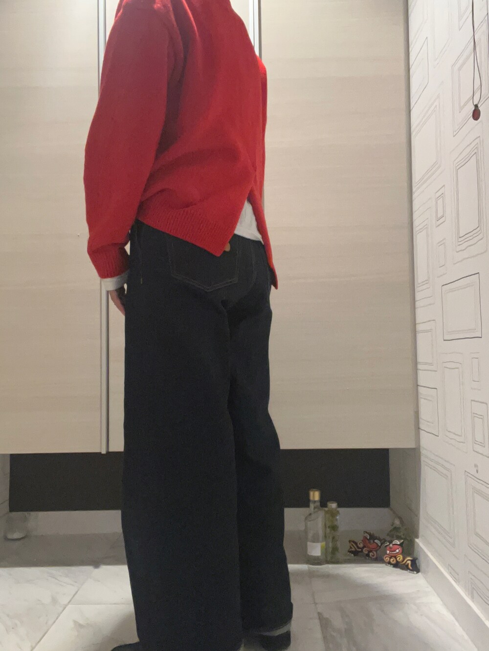 「ファッションを楽しもう、おしゃれさんと繋がりたい、デニムコーデ、オレンジニット、大人可愛い、カジュアルコーデ、いいね、save、フォローお願いします🤑、大人女子」｜「Pal'las Palaceのアイテム（デニムパンツ、ブルー系）」を使った、myu♡（相互フォロー）さん（レディース・161cm）の秋コーディネートの2枚目の写真