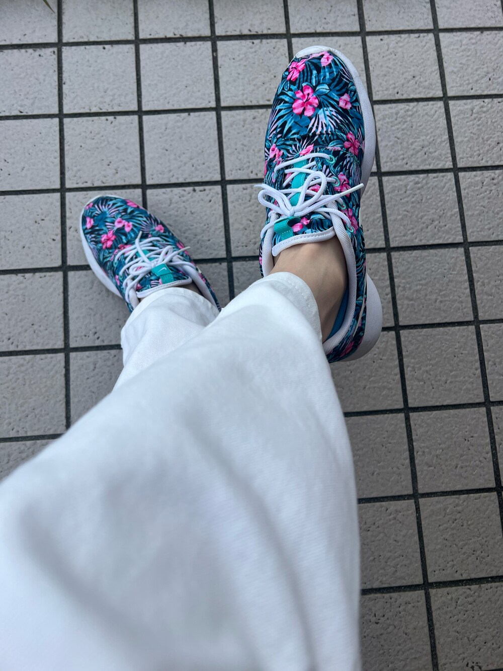 「SAINT JAMESのアイテム（Tシャツ/カットソー、ブルー系）」を使った、michi-michiさん（メンズ・165cm）の春コーディネートの4枚目の写真