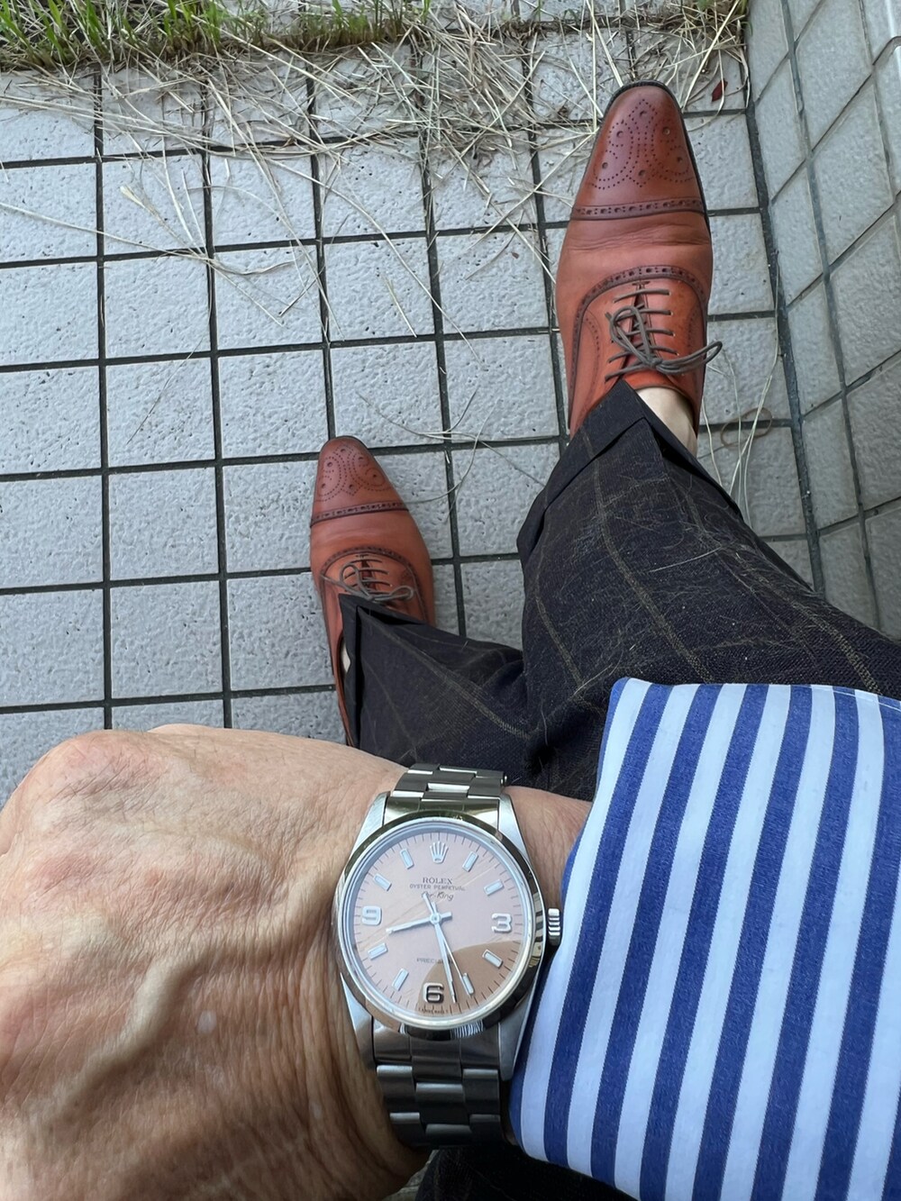 「松坂屋のアイテム（シャツ/ブラウス、ブルー系）」を使った、michi-michiさん（メンズ・165cm）の夏コーディネートの3枚目の写真