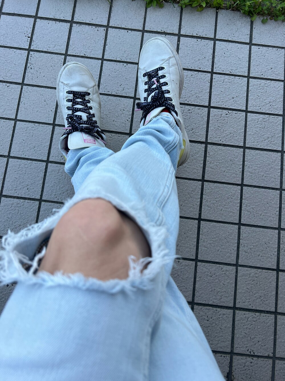 「OSHKOSHのアイテム（Tシャツ/カットソー、その他）」を使った、michi-michiさん（メンズ・165cm）の春コーディネートの3枚目の写真
