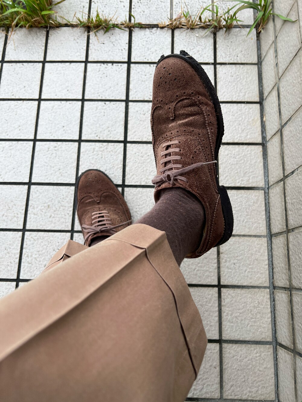 「BROOKS BROTHERSのアイテム（シャツ/ブラウス、ブルー系）」を使った、michi-michiさん（メンズ・165cm）の春コーディネートの2枚目の写真