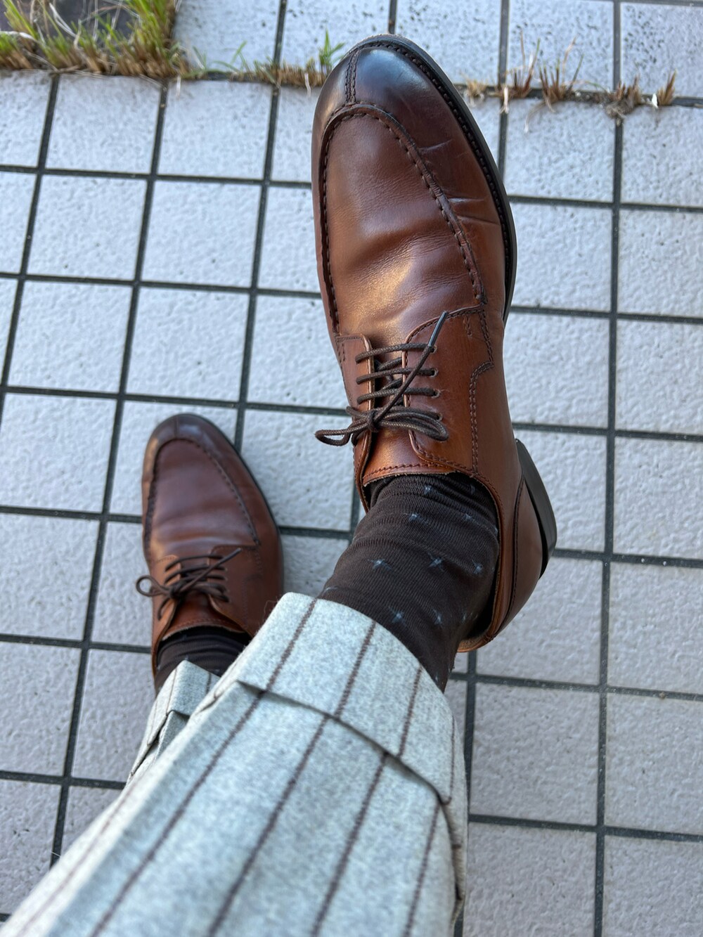 「カミチャニスタのアイテム（ネクタイ、ブラウン系）」を使った、michi-michiさん（メンズ・165cm）の秋コーディネートの2枚目の写真
