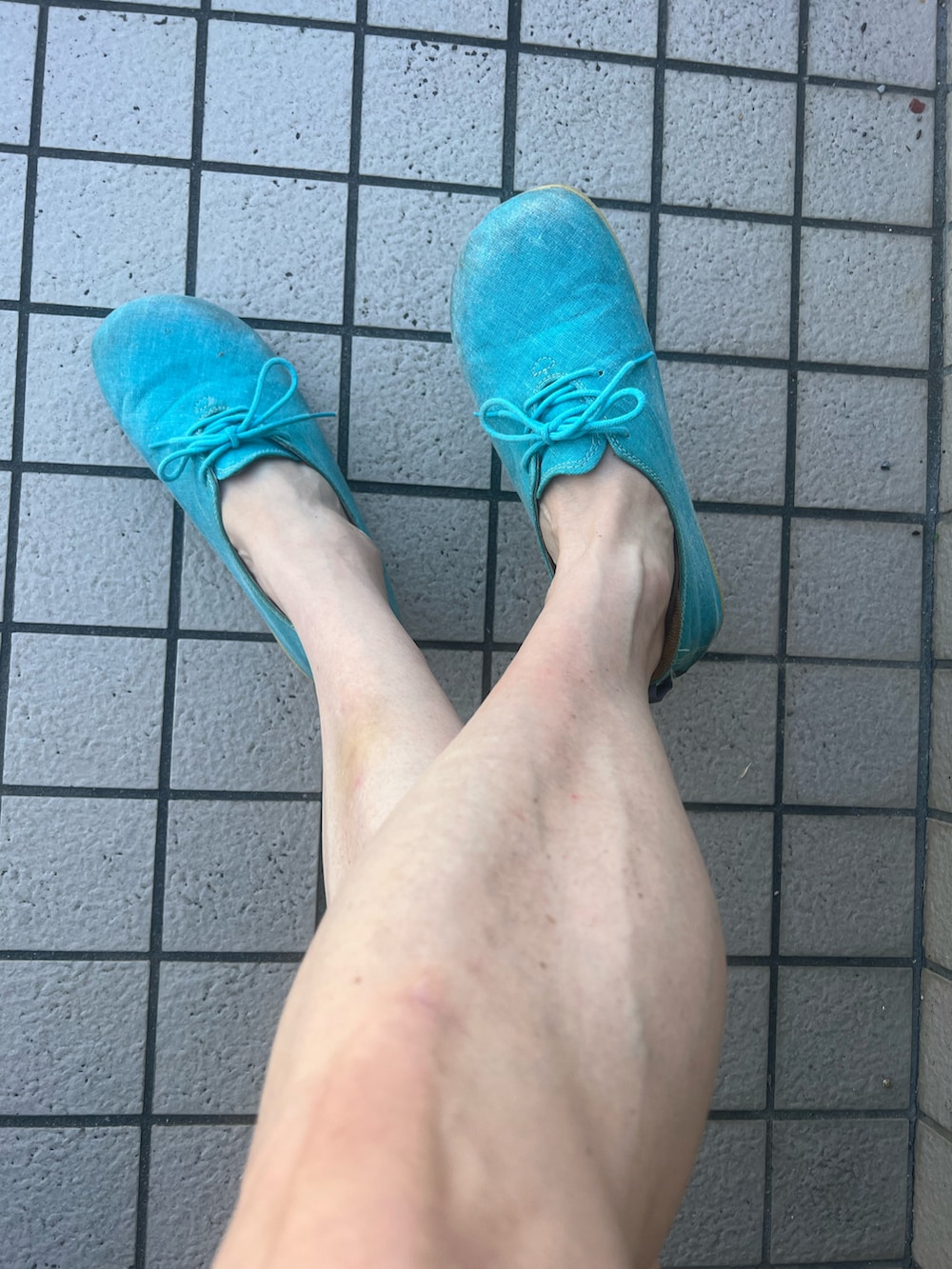 「URBAN RESEARCHのアイテム（Tシャツ/カットソー、その他）」を使った、michi-michiさん（メンズ・165cm）の夏コーディネートの3枚目の写真