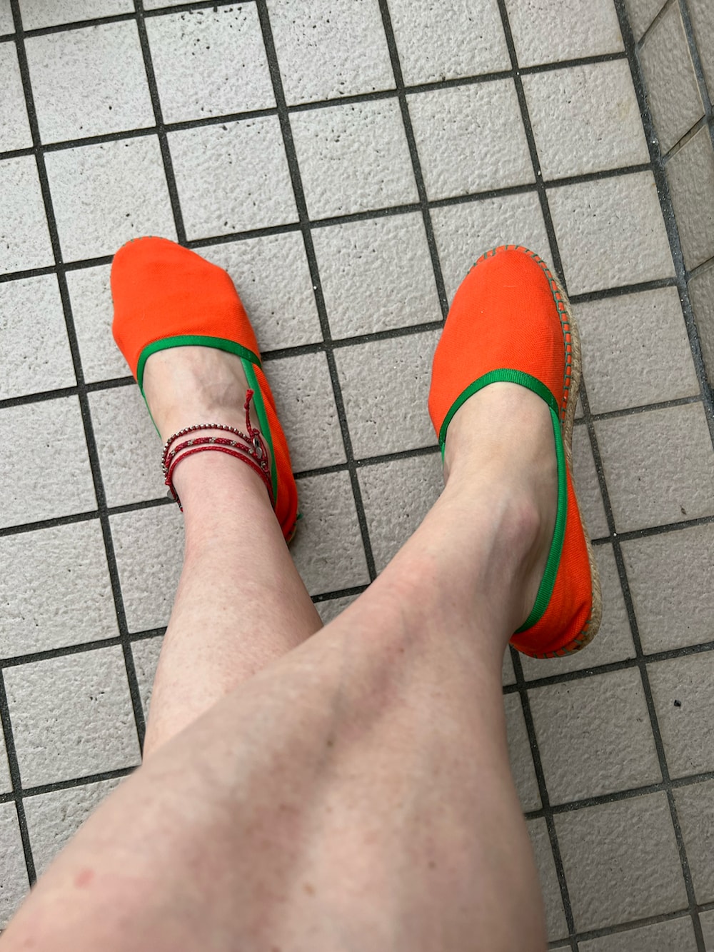 「aniaryのアイテム（ショルダーバッグ、イエロー系）」を使った、michi-michiさん（メンズ・165cm）の夏コーディネートの2枚目の写真
