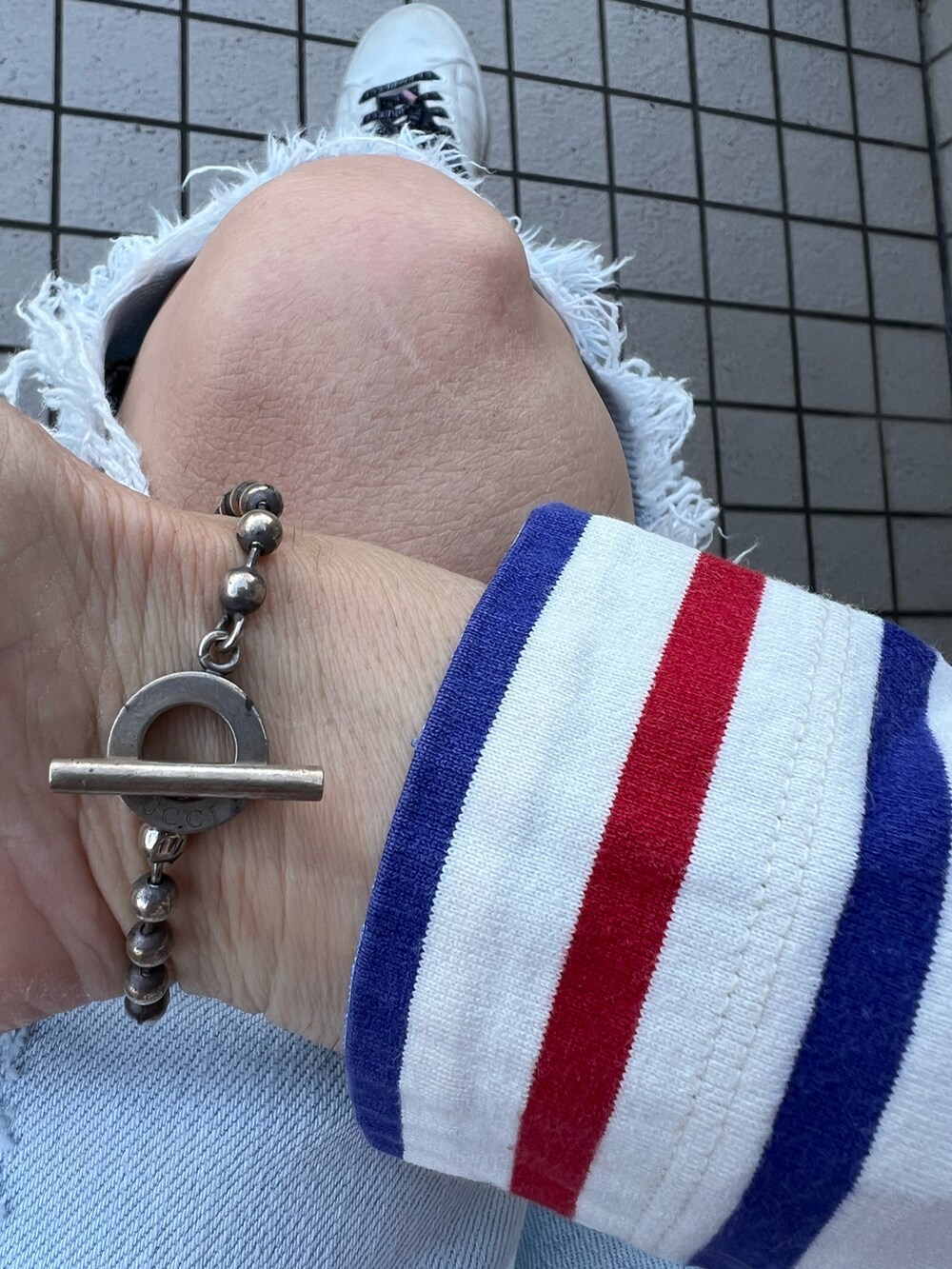 「OSHKOSHのアイテム（Tシャツ/カットソー、その他）」を使った、michi-michiさん（メンズ・165cm）の春コーディネートの2枚目の写真