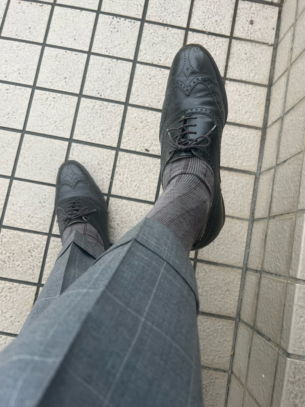 「CAMICIANISTAのアイテム（ビジネスシャツ、ホワイト系）」を使った、michi-michiさん（メンズ・165cm）の夏コーディネートの3枚目の写真