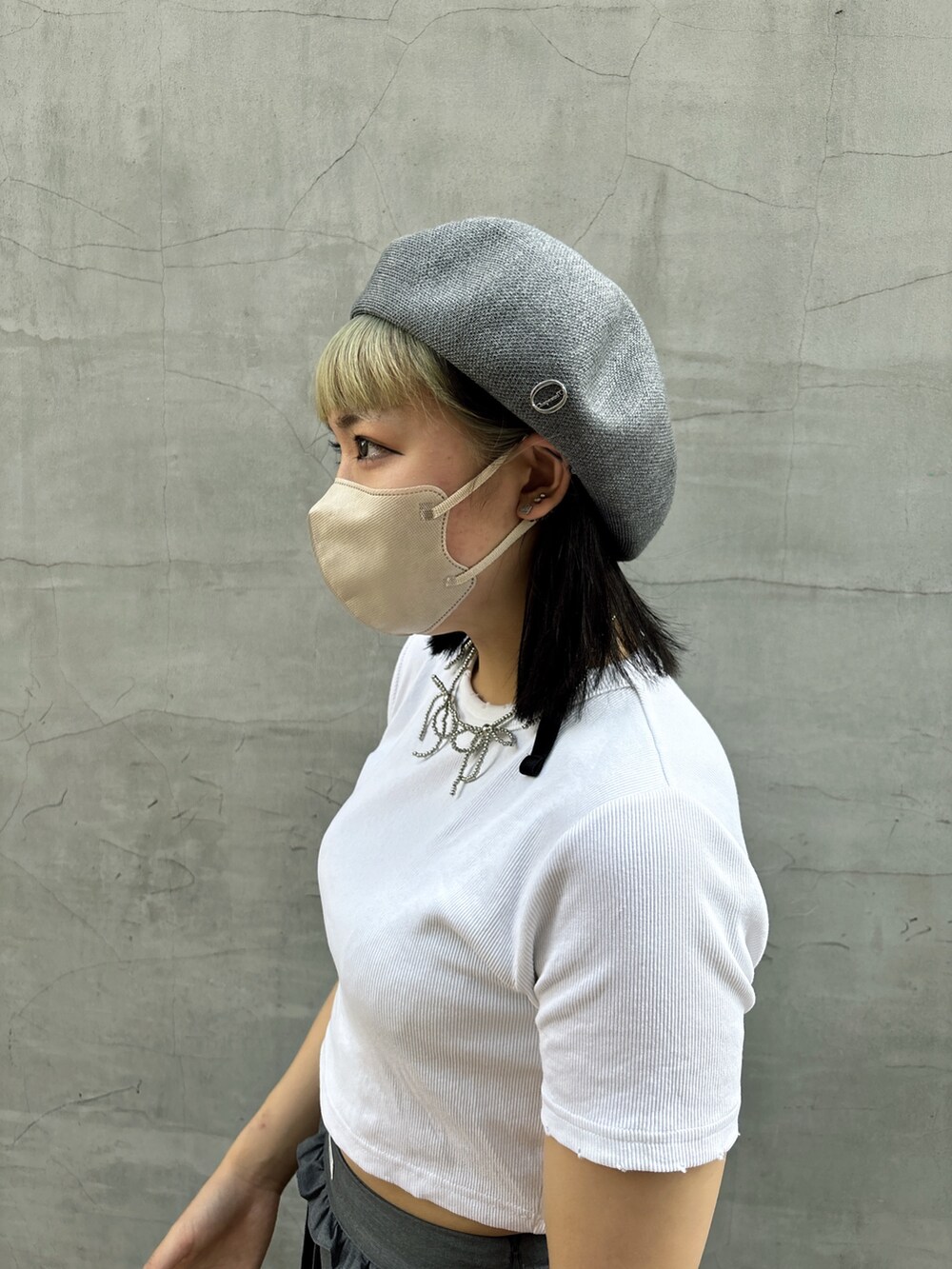 「韓国ファッション、プリーツスカート、ベレー帽、override、Chapeau d’ O、厚底ブーツ、韓国コーデ、秋服準備はじめました、お出かけコーデ、ロングスカート」｜「ZARAのアイテム（Tシャツ/カットソー、ホワイト系）」を使った、ももさん（レディース・162cm）の夏コーディネートの3枚目の写真
