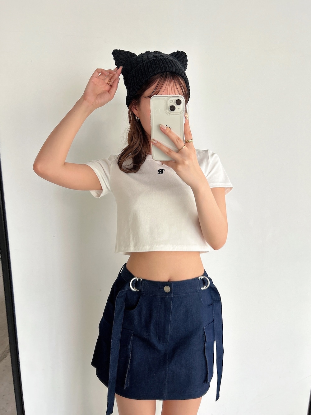 「猫耳、猫耳ニット帽、クロップドトップス、ローライズ」｜「dazzlinの【Taeriコラボ】ローライズミリタリーミニスカート（スカート、ブルー系）」を使った、mikiさん（レディース・153cm）の夏コーディネートの7枚目の写真