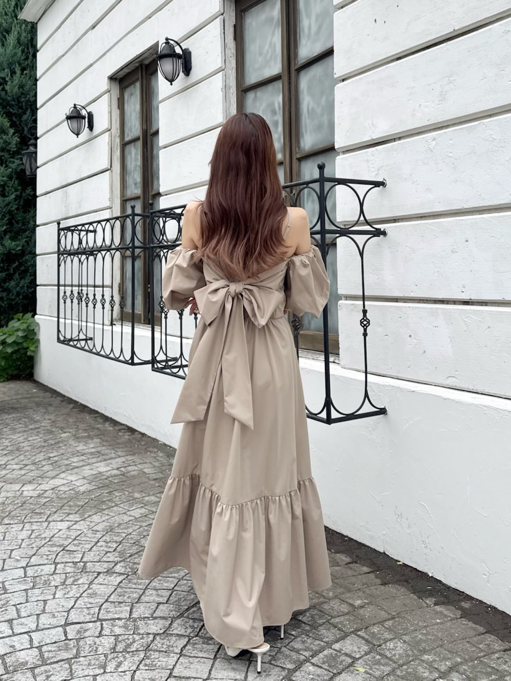 「ワンピ、ワンピース、ワンピーススタイル、ワンピースコーデ、ベージュ、ベージュコーデ」｜「dazzlinの【吉田朱里】パール2wayボリュームワンピース（ワンピース、ベージュ系）」を使った、mikiさん（レディース・153cm）の夏コーディネートの6枚目の写真
