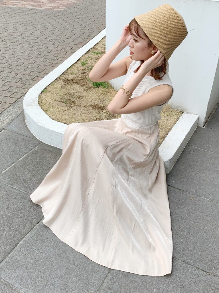 「dazzlinのトウィンクルグロスフレアワンピース（ワンピース、ベージュ系）」を使った、mikiさん（レディース・153cm）の春コーディネートの9枚目の写真